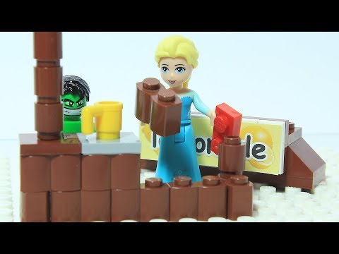ELSA Frozen LEGO Brick Building Lemonade Stand