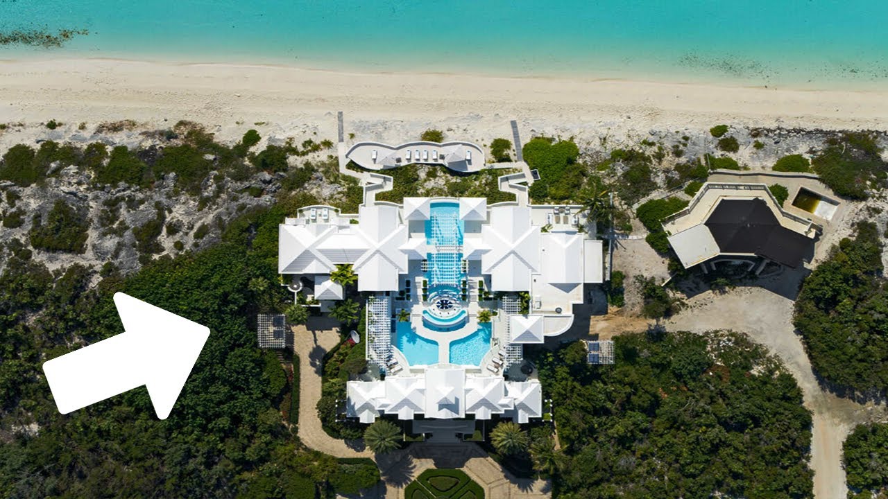 15 INCREDIBLE Beach Houses