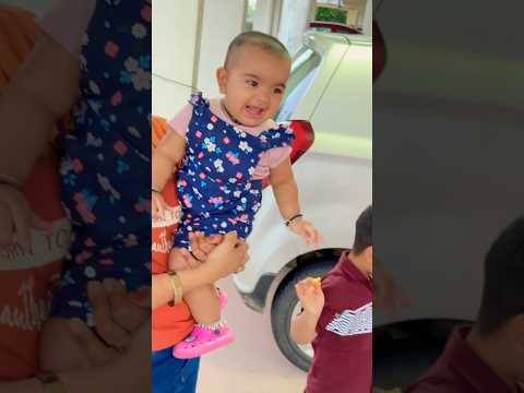 Kashvi’s reaction on dogs
