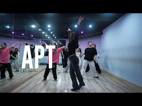 ROSÉ, Bruno Mars - APT Choreography SOPIA