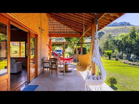 RANCHO com CASA ESPAÇOSA e belo PAISAGISMO