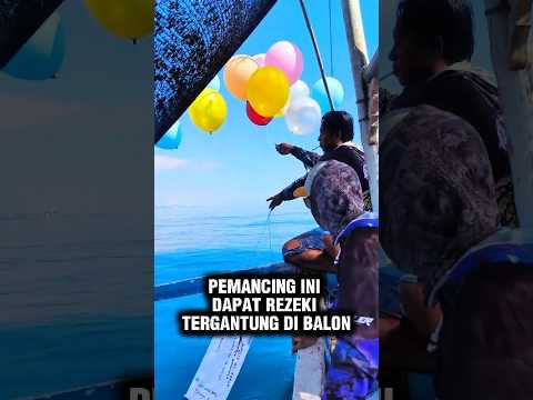 Moment Pemancing Dapat Rezeki Dibalon Terapung Di Laut #shorts #fishing #trendingshorts