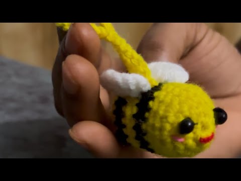 Honeybee design keychain ll beautiful handmade crochet art ||