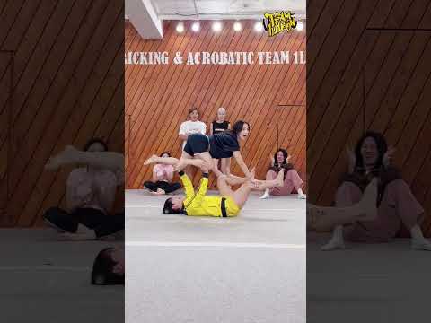 Who can do this⁉️😱