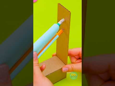 👕 Backwards Magic 🍕 Watch A Shirt Get “Un-Painted”! 😀