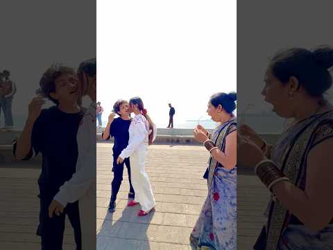 😍💋Ladki ne muje pyar se kiss kar liya🤭🥰#youtube #youtubeshort #yt #kiss #viral #trending #candy