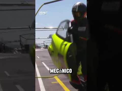 En cualquier carrera de #autos el tiempo en Pits es decisivo y este equipo lo tenía todo bien