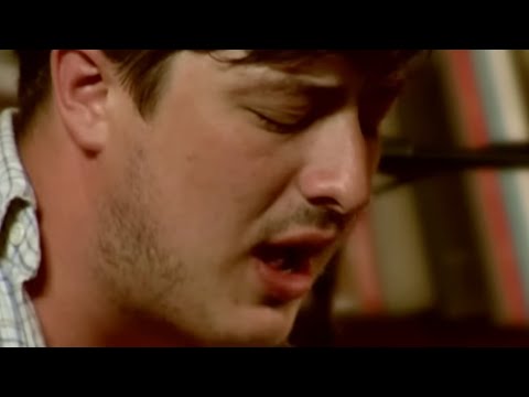 Mumford & Sons - Little Lion Man (Bookshop Sessions)