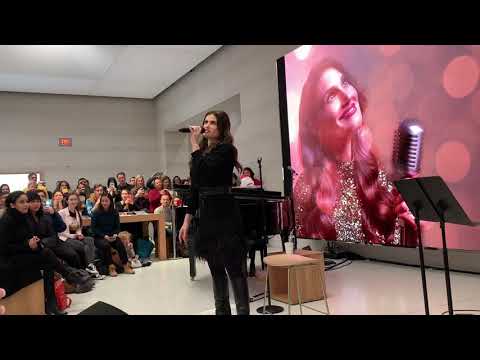 Idina Menzel - A Hand For Mrs. Claus