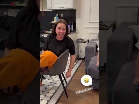 😂