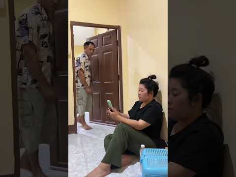 นึกว่าเป็นแม่บ้าน แล้วใครล่ะอยู่หลังบ้าน#ตลกขําๆ #ตลก #เพื่อความบันเทิง #funny #comedy