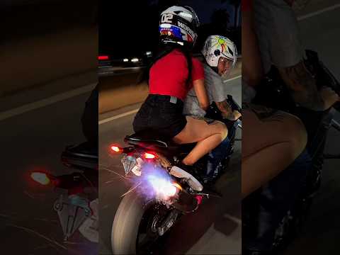 BMW S1000RR SHOOTS EXHAUST FLAMES ๐ฅ๐ฑ #bikes #viral #explore #famous