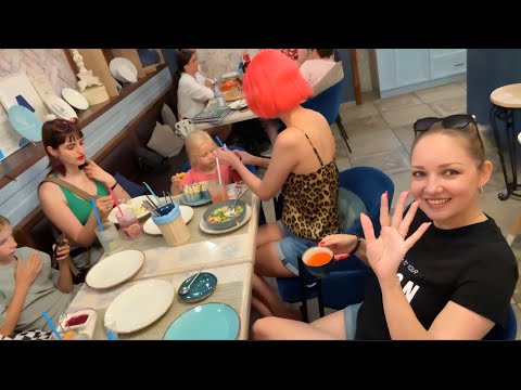 ВЛОГ Гуляем с Соней и детьми в парке развлечений ! Отлично провели время !