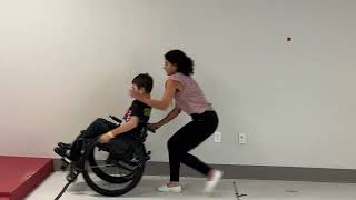Monter un changement de niveau - Ascends Curb -  MWC - Pediatric