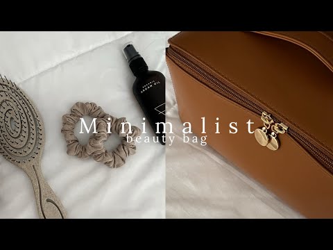 What's In My Beauty Bag As A Minimalist