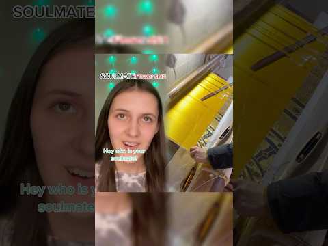 Reply to @roxyandlexi #pov you can see who your soulmate is above your head #amelietpovs