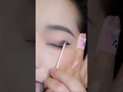 Quick & easy eye makeup | eye makeup #eyemakeup #makeup #shorts