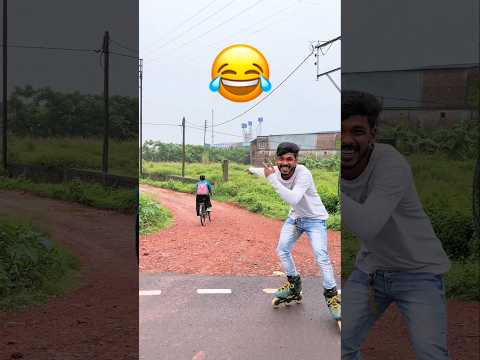 #skating #girl #funny #shorts #youtubeshorts #publicreaction #new #virel #shorts @DipBacher-dn3ne