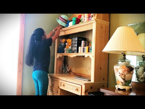 Organizing my Small Crochet Corner