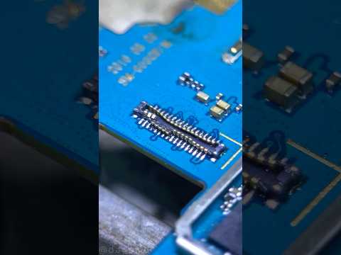 FPC connector replacement, what connector is this? 🤔 #tech #repair #soldering #shotrs #electronic