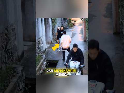 pasangan ini panik saat dua pria menghampiri #shorts #funny #hiburan #prank #videolucu  #pasangan