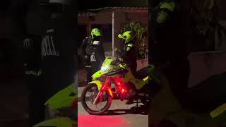 Me regala un minuto de su tiempo ?
