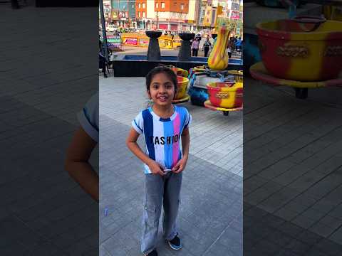 Pari aur Bhavika ne pehli baar dekha jamping Mickey mouse 😍😍🐹🐹 maja aa gaya #short#funwithparicute
