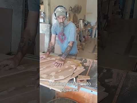 Sorry typo above, Cutting squares into circles on the table saw. #woodworking #woodwork #carpenter