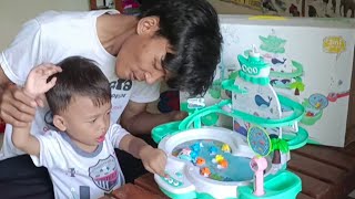 Bermain dumaran rebutan mainan pancing pancingan sama ayah😆 #mainananak #pancingikan #mainankeren