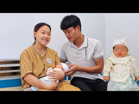 Hien takes care of his wife and children at the hospital, Hien's small family