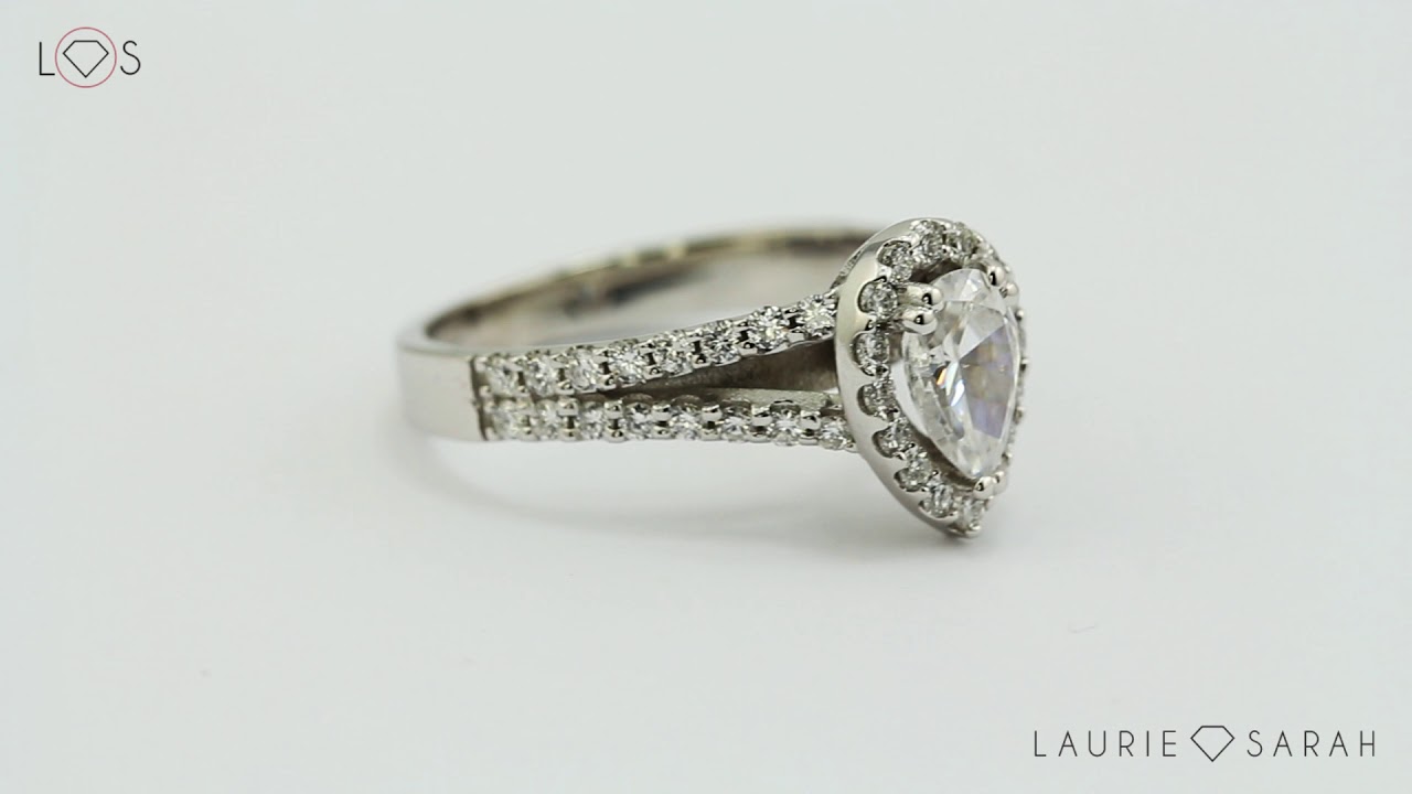 Pear Cut Diamond Engagement Ring LS2336
