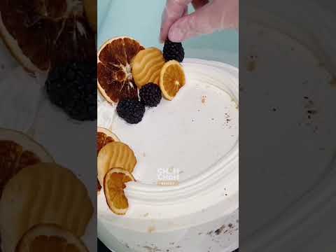 Gửi bánh hư cho khách 😳 #chonchon #banhsinhnhat #shortsyoutube #cakedecoratingtips #banhkem