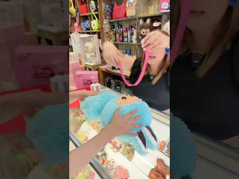 Labubu olvidado en mi tienda #labubu #viralvideo #parati #fypage #slime @Yinaolguinoficial