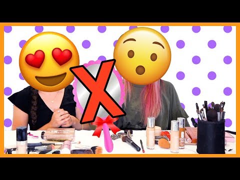 BLIND GIRL VS. SIGHTED GIRL - NO MIRROR MAKEUP CHALLENGE