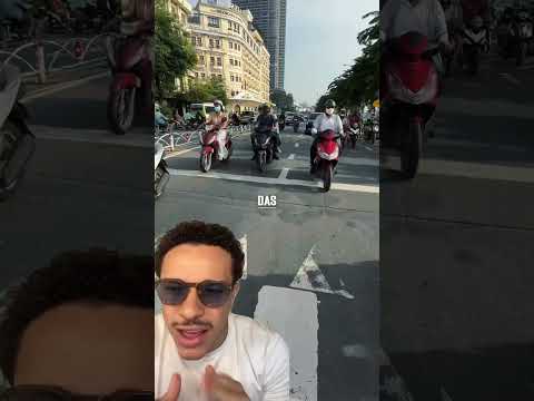 Veja como é atravessar uma rua do Vietnã