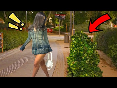 Epic Scares and Crazy Reactions from People in Madrid ! Bushman Prank