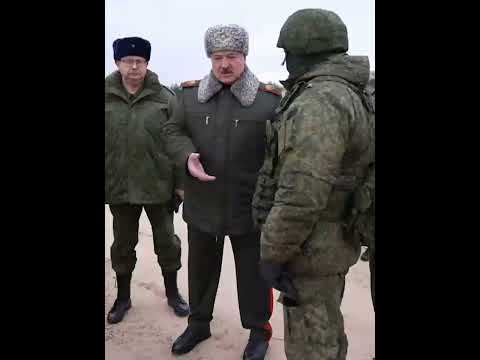 ???Лукашенко: Сын младший принёс мне натовскую аптечку и нашу - папа, это что такое? Сделали лучше!