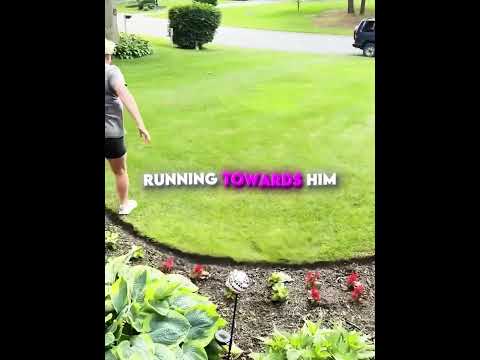 This military homecoming surprise for her mom is amazing ❤️😭 #shortvideo #shorts