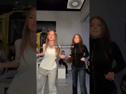 Şarkıyı ve akımı nasıl buldunuz?  cr;marianamski #dance
