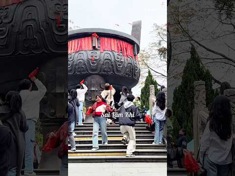 Chàng trai phạm sai lầm khi ném 10 quả cầu vào vạc điều ước #shortvideo