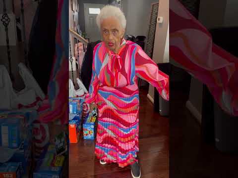 HAPPY WOMAN CRUSH WEDNESDAY FROM YOUR FAV GRANDMA!!! #spotlightoverthecity