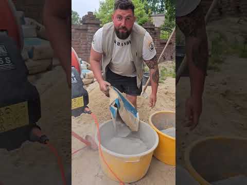 Die perfekte Mischung!! #bricklayer #maurer #baustelle #construction #fun #handwerker