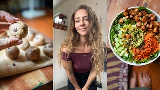 What I Eat In A DAY | Quick + Nourishing Vegan Meals