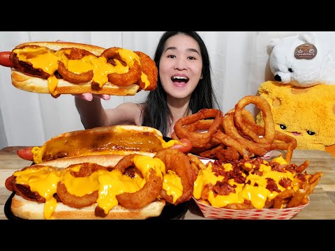 The SHAQ Dog From Pink's Hot Dog! Bacon Nacho Fries & Chili Cheese Dogs - Crispy Eating ASMR Mukbang