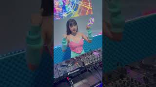 Mưa tháng sáu trong lòng rướm máu