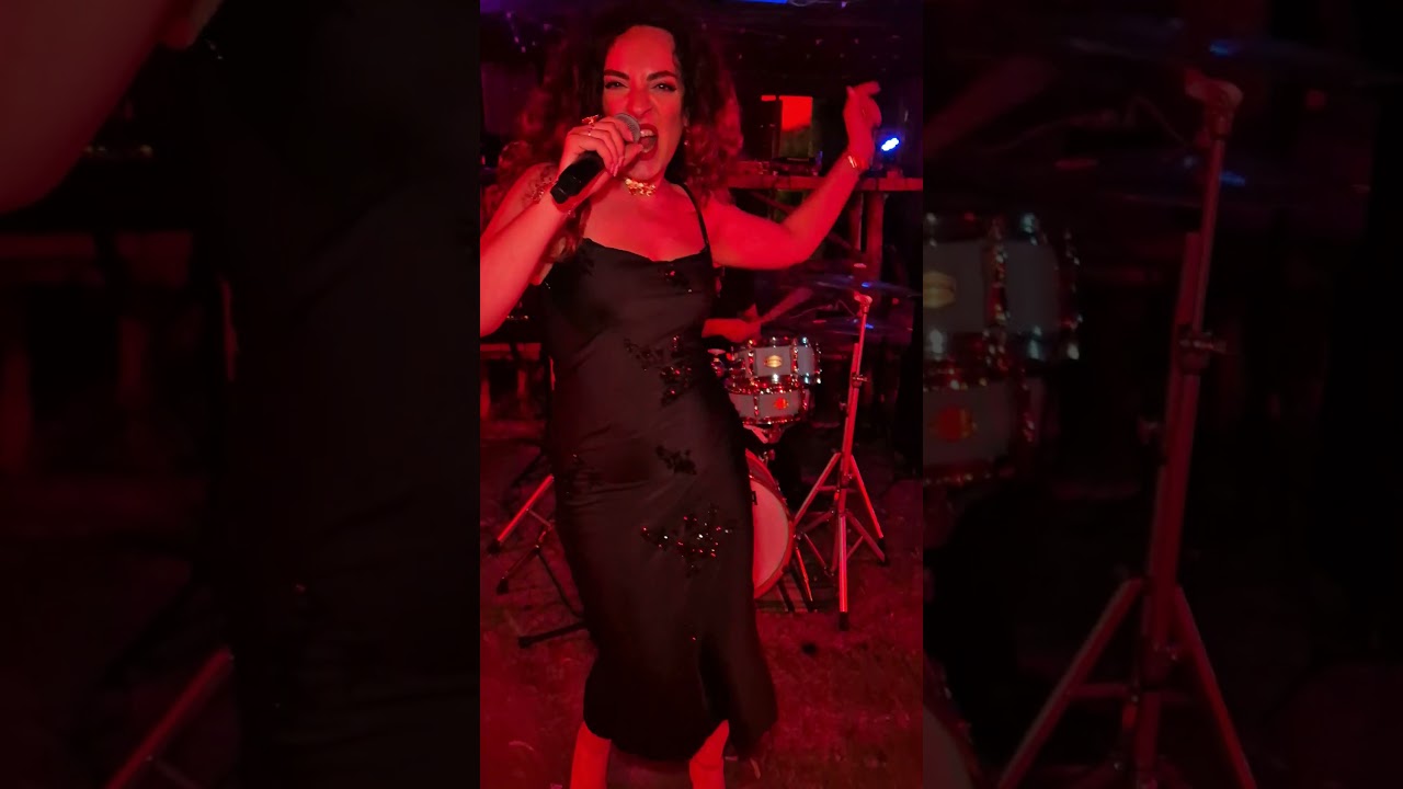 ANNA MARINO LIVE ENTERTAINMENT