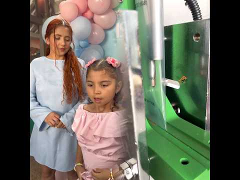 Hombre prefiere darle todo a su hijastra que a su hija y así le pagó la vida😱parte 1