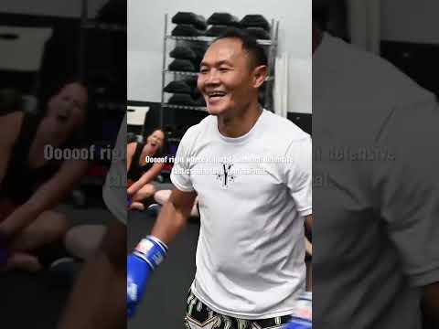 Ooooof right where it hurts! Saenchai defensive tactics adapted - professional🍒😂#shorts