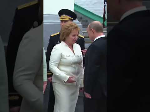 #theodõi cảnh Tổng thống Putin gặp lại Vợ
