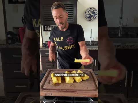 How I cut a pineapple